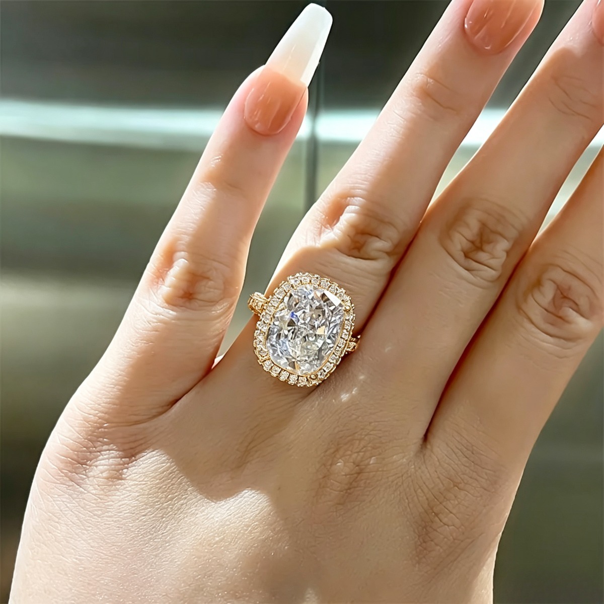 Men's Exquisite Modern Cushion-Shaped Halo Synthetic Zircon Ring